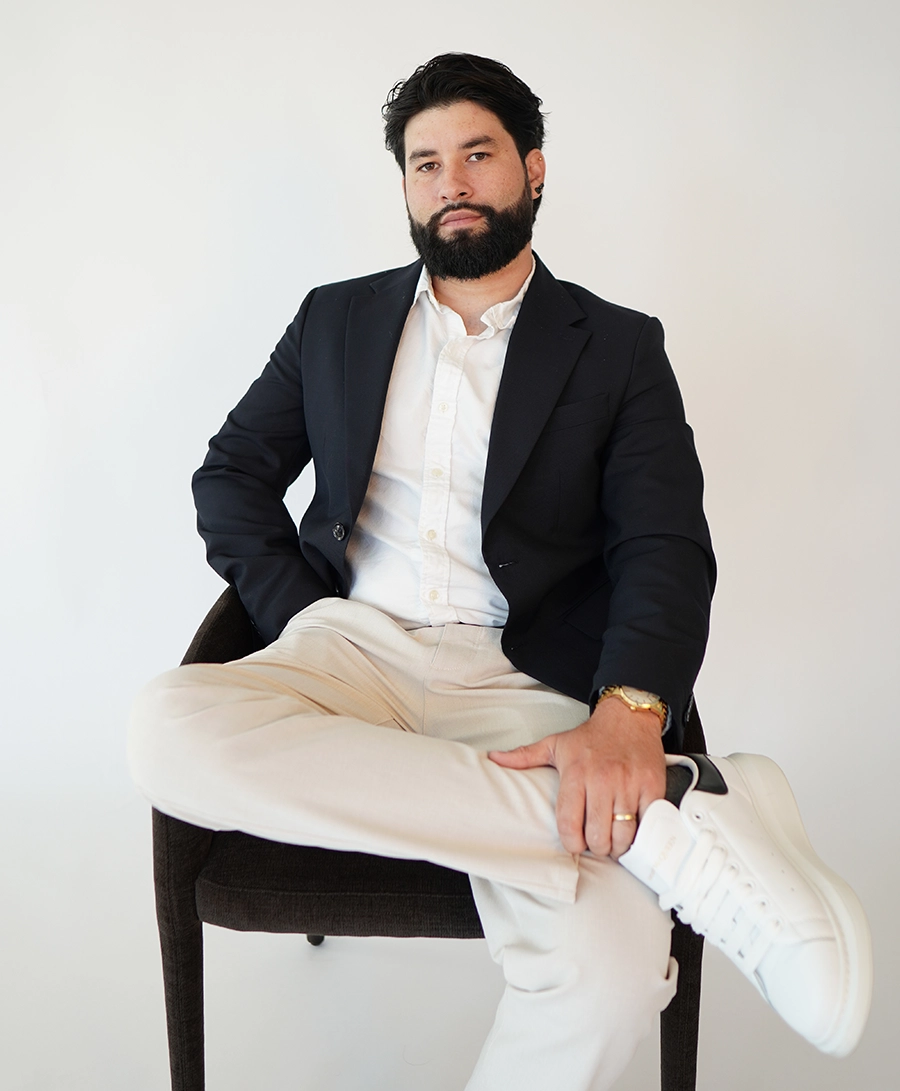 Julio Sánchez, coach de negocios de belleza en Estados Unidos